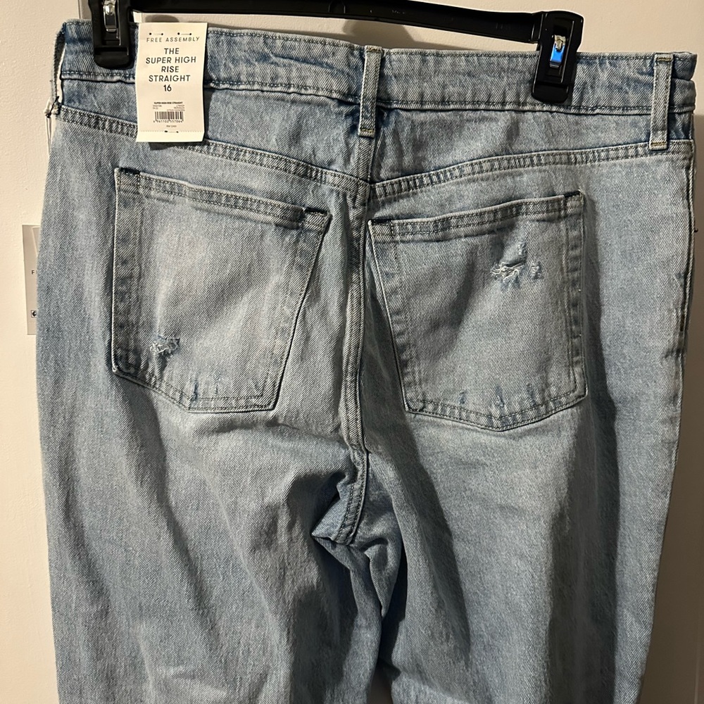 Jeans - Picture 2 of 2